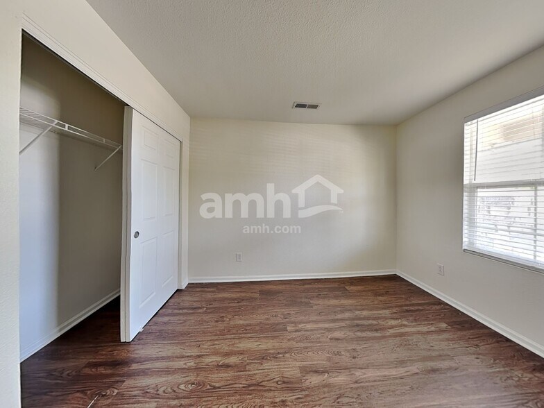 Building Photo - 20 Shenandoah Way