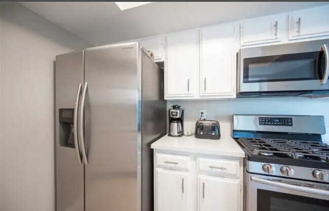 Building Photo - 3095 S Quantana Way