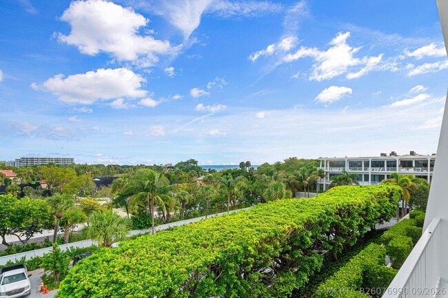 Building Photo - 2275 S Ocean Blvd