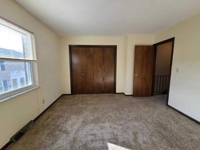 Building Photo - 5013 Godown Rd