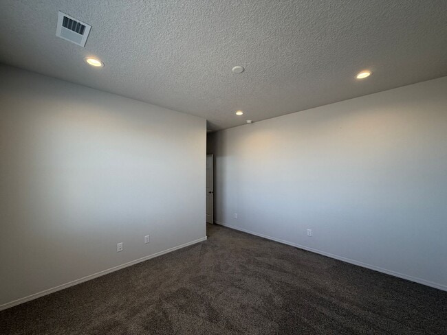 Building Photo - 1504 Alto Colores St NW