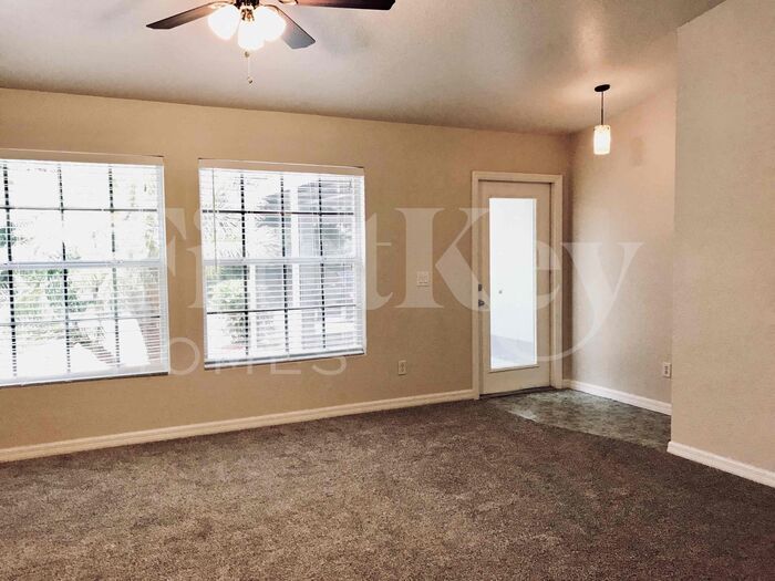 Building Photo - 3240 Alesio Ave
