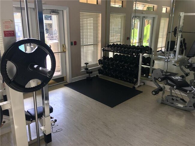 Building Photo - 3777 Peachtree Rd NE