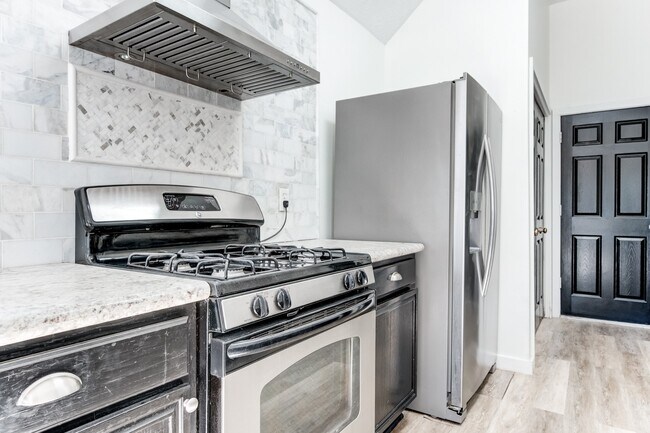 Building Photo - 31302 Baker Lake Dr