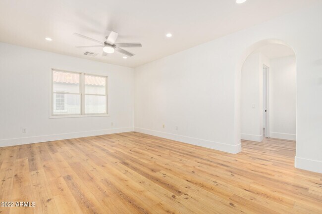 Building Photo - 3469 S Eucalyptus Pl