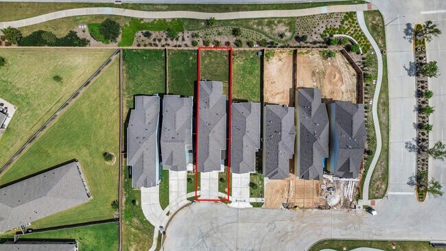 Building Photo - 4911 Perennial Ct