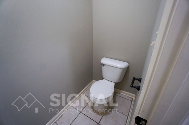 Building Photo - 112 Timberleaf Cir