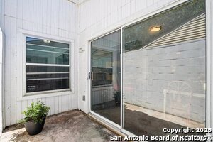 Building Photo - 13823 Brays Forest