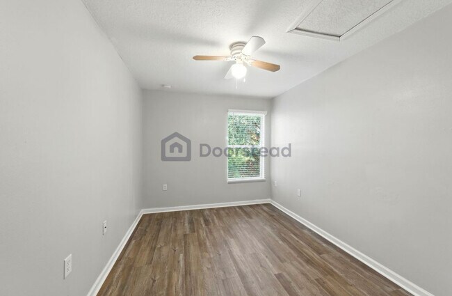 Building Photo - 74 Moultrie Village Ln