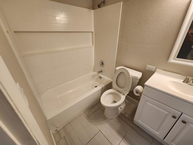 Building Photo - 1291 Elizabeth Ave