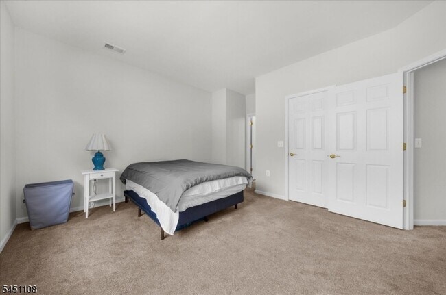 Building Photo - 123 Conover Terrace