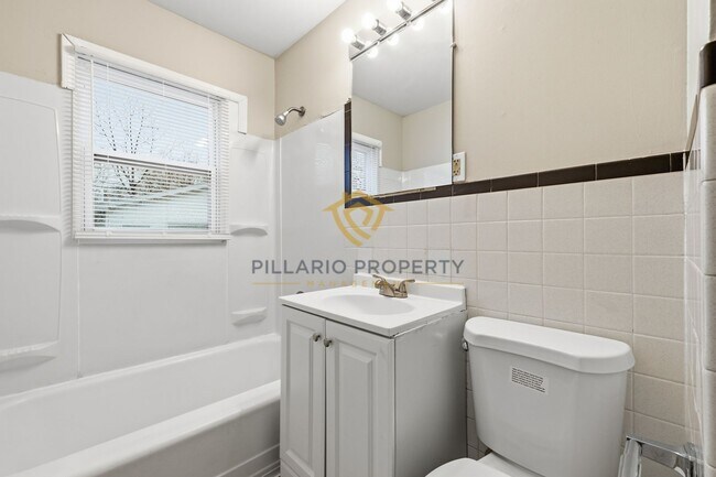 Building Photo - Adorable 3-Bedroom Home on the East Side, Available NOW!