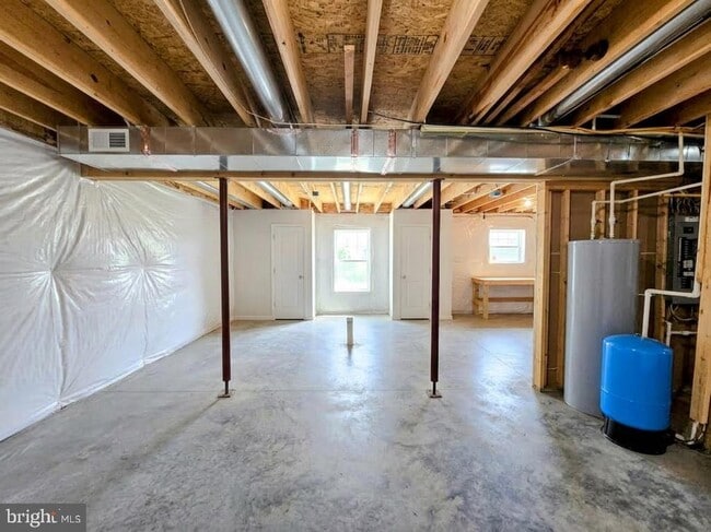 Building Photo - 210 Gayles Ln