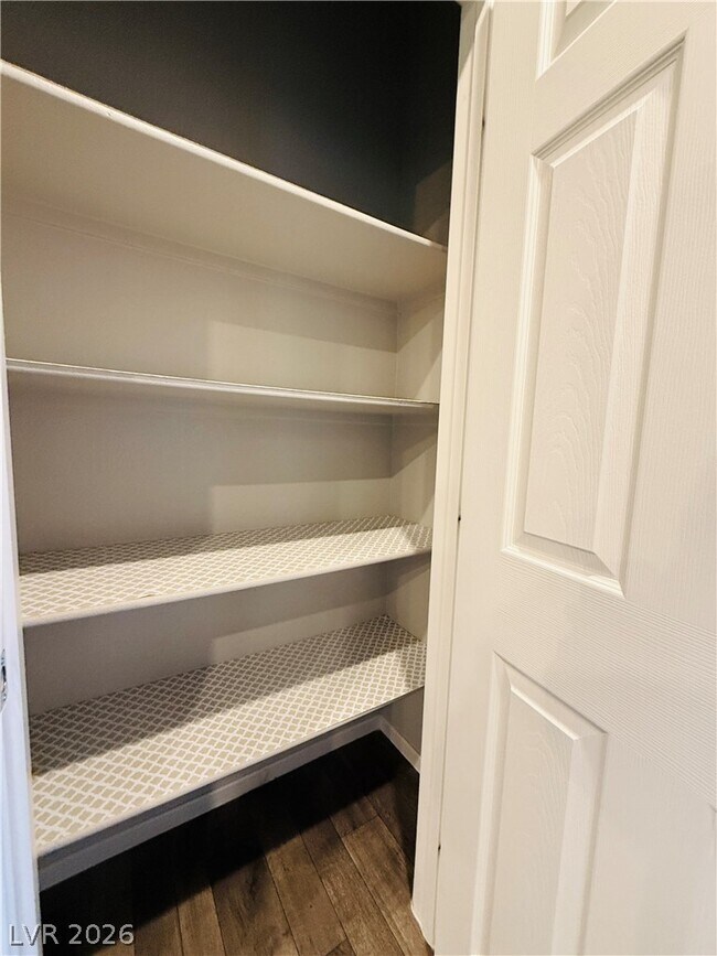 Building Photo - 7549 Cooks Meadow St