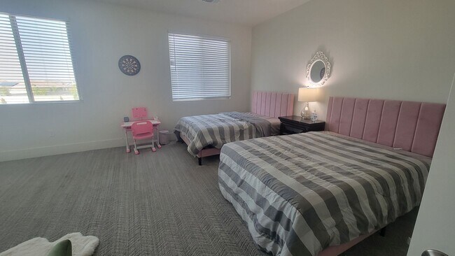 Building Photo - 3701 Parterre Ct