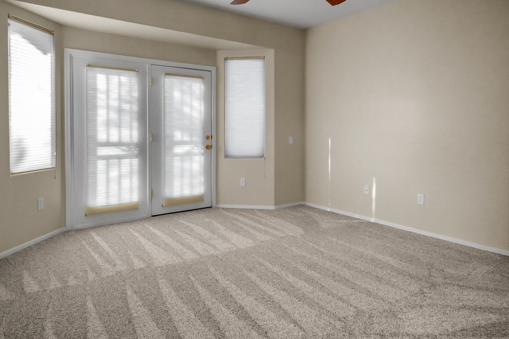 Building Photo - 17547 W Calistoga Dr