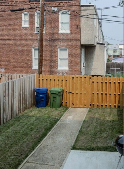 Building Photo - 3305 Westerwald Ave