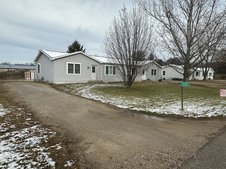 Primary Photo - E1592 Raymond Dr