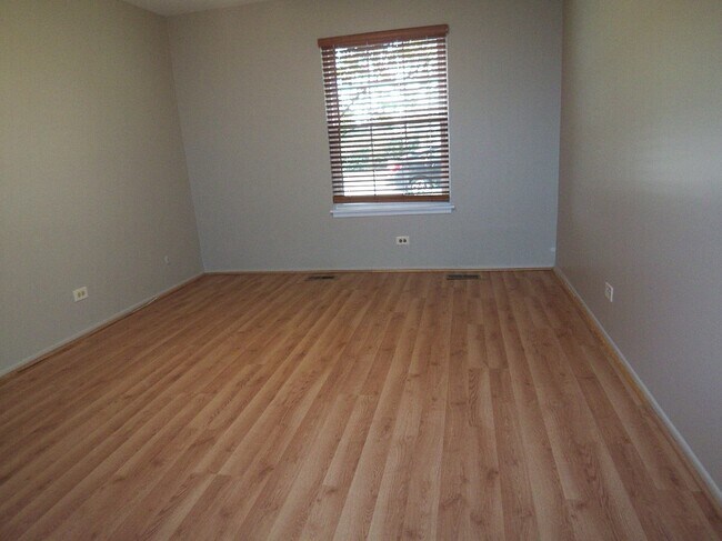 Building Photo - 1546 Williamsburg Dr