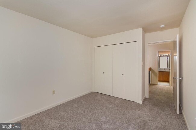 Building Photo - 1764 Wainwright Dr