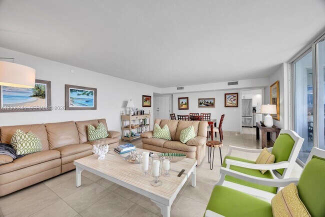 Building Photo - 607 Ocean Dr