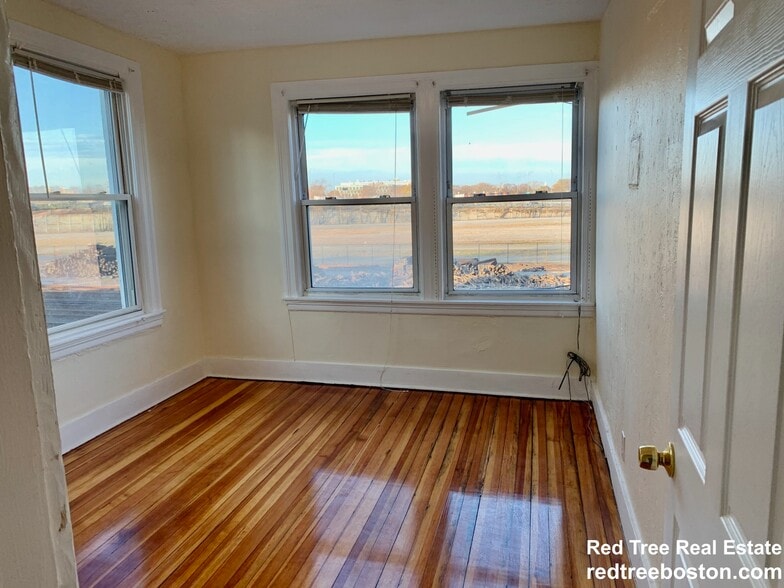 Building Photo - 20 Wadsworth St