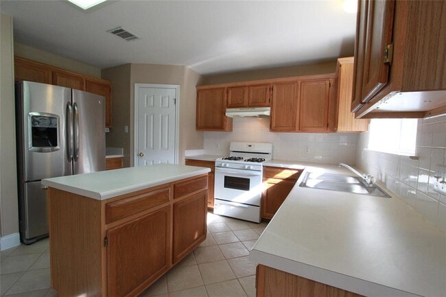 Building Photo - 3309 Kissman Dr