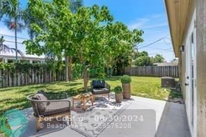 Building Photo - 2661 NE 20th St