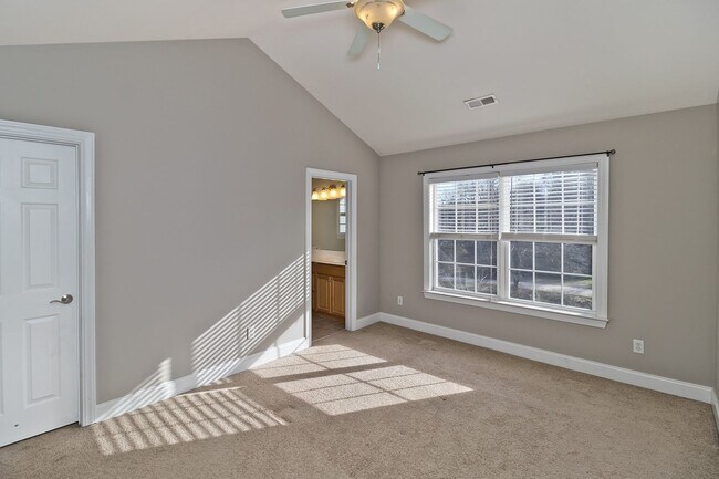 Building Photo - Two-Story Home in Arden with Bonus Room/Of...