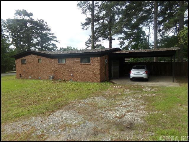 Building Photo - 2502 N Lakeview