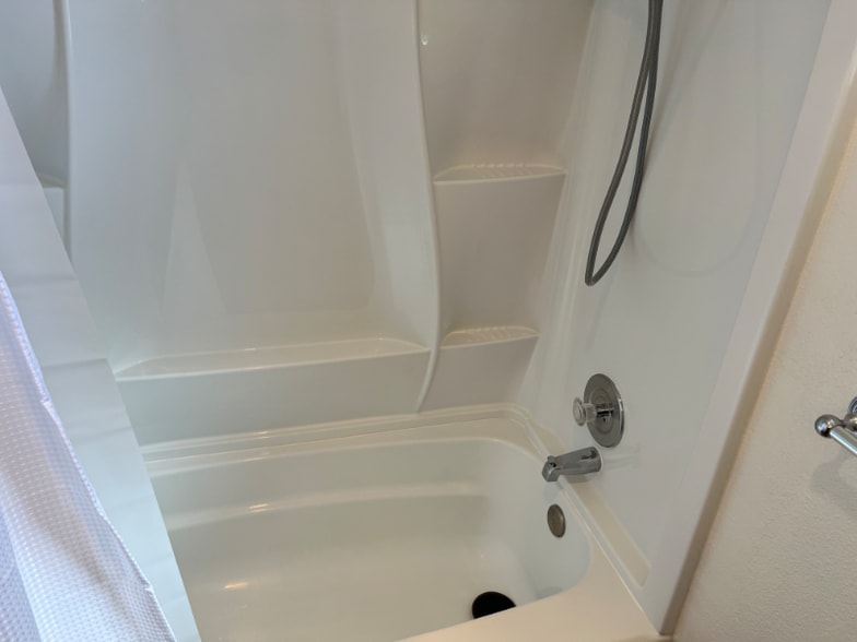 Building Photo - 7424 Radford Ave