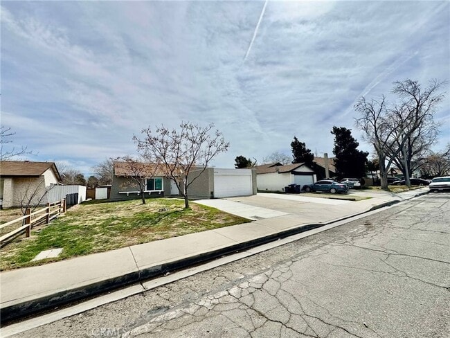 Building Photo - 44730 Benald St