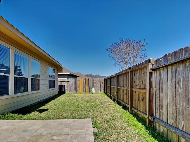 Building Photo - 19215 Mustang Pointe Ln