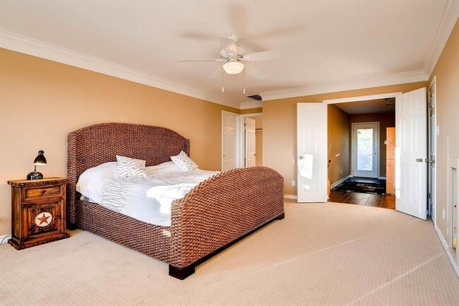 Building Photo - 6108 Cape Coral Dr