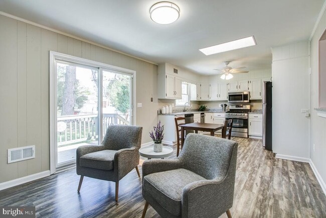 Building Photo - 11803 Rocking Horse Rd