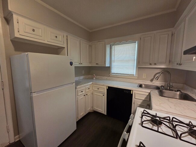 Building Photo - 5369 Lochinvar Rd