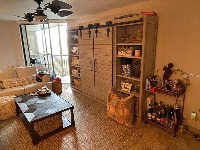 Building Photo - TURNKEY FURNISHED WATERFRONT RENTAL – Live the Island Life on Siesta Key