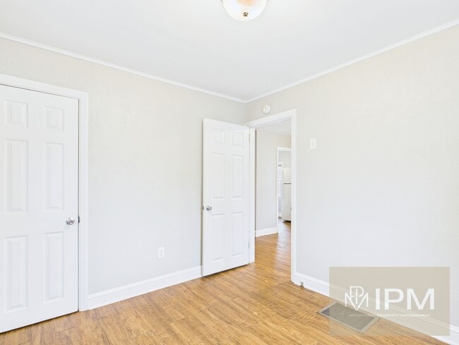 Building Photo - Charming 2 Bed, 1 Bath Home in York, Pa!