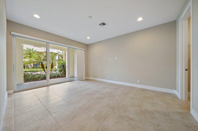 Building Photo - 7112 Edison Pl