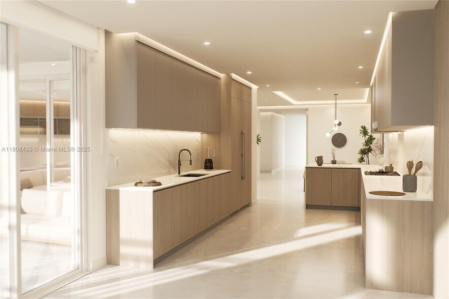Building Photo - 765 Crandon Blvd