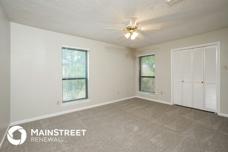 Building Photo - 12502 Olympia Dr