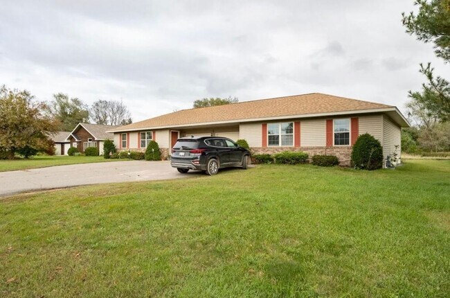 Building Photo - 6305/6307 Teagan Lane