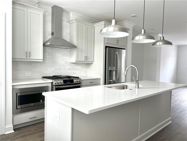 Building Photo - 3589 Myron Pl