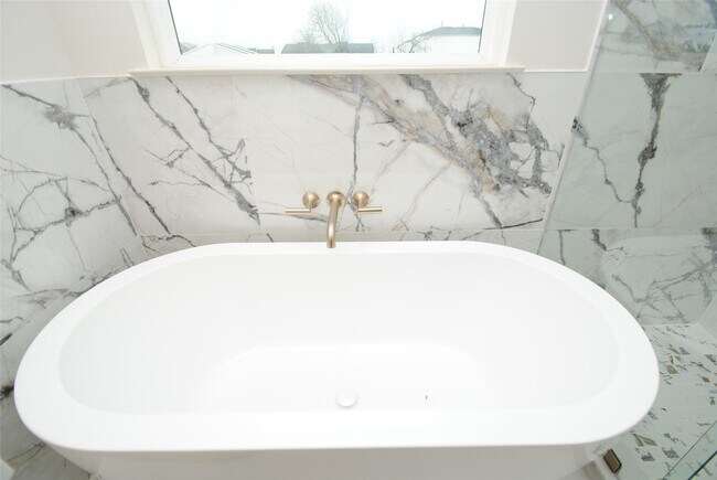 Building Photo - 6312 Illinois St