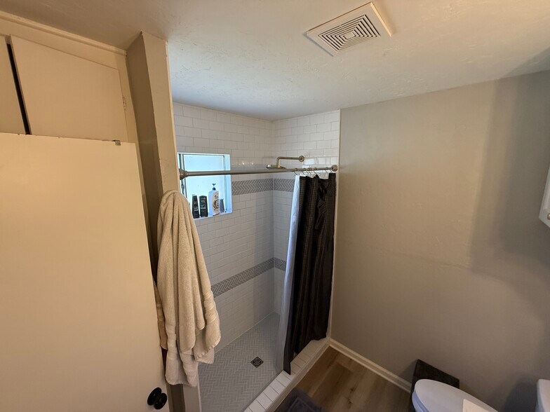 Building Photo - 213 Lafayette Blvd