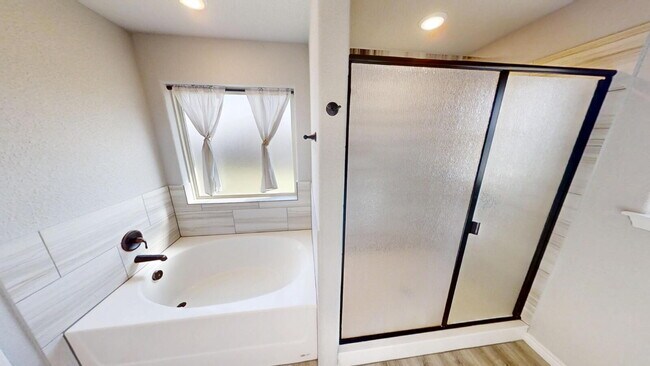 Building Photo - 904 Clanton Cove