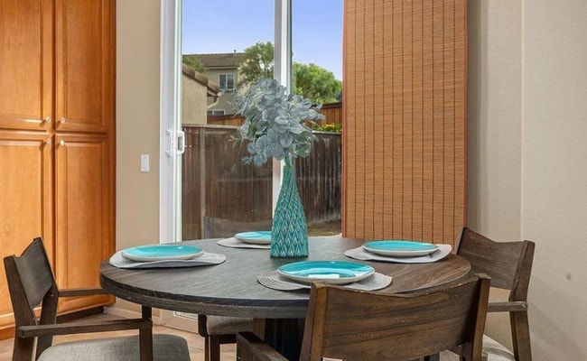 Building Photo - Available for Rent – Beautiful Gated 3BD/3BA Home Near Cal State San Marcos