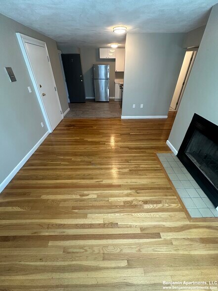 Building Photo - 50 Evergreen St