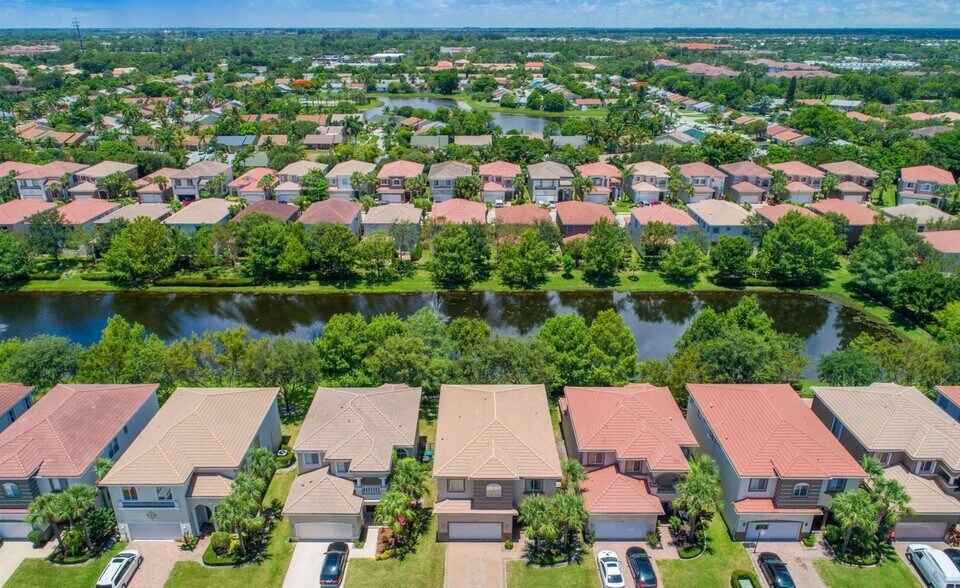 Building Photo - 1088 Grove Park Cir