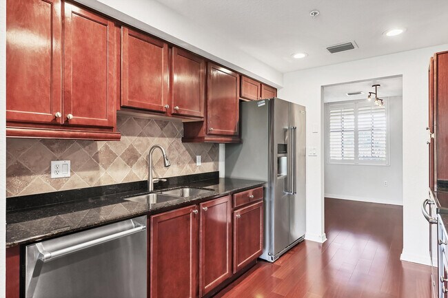 Building Photo - 2313 Jessie Harbor Dr